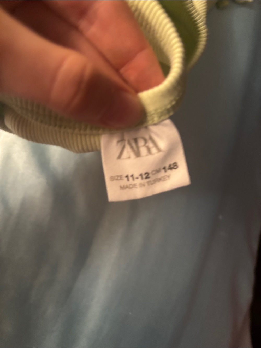Zara Girls Short Sleeve cropped Ribbed Top in Light green with bows on sides - Picture 2 of 3